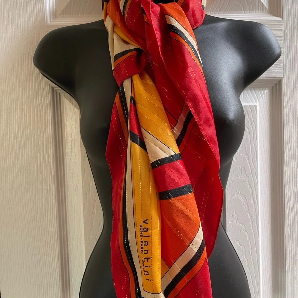 Valentini Scarf /Wrap, made in Italy.  🇮🇹 Beautiful!